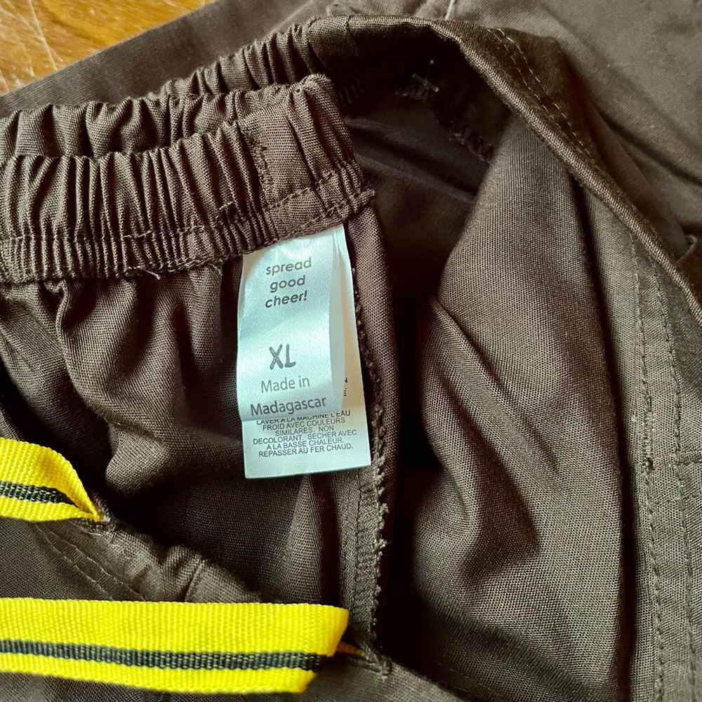 NWT WonderWink Brown Scrub Set